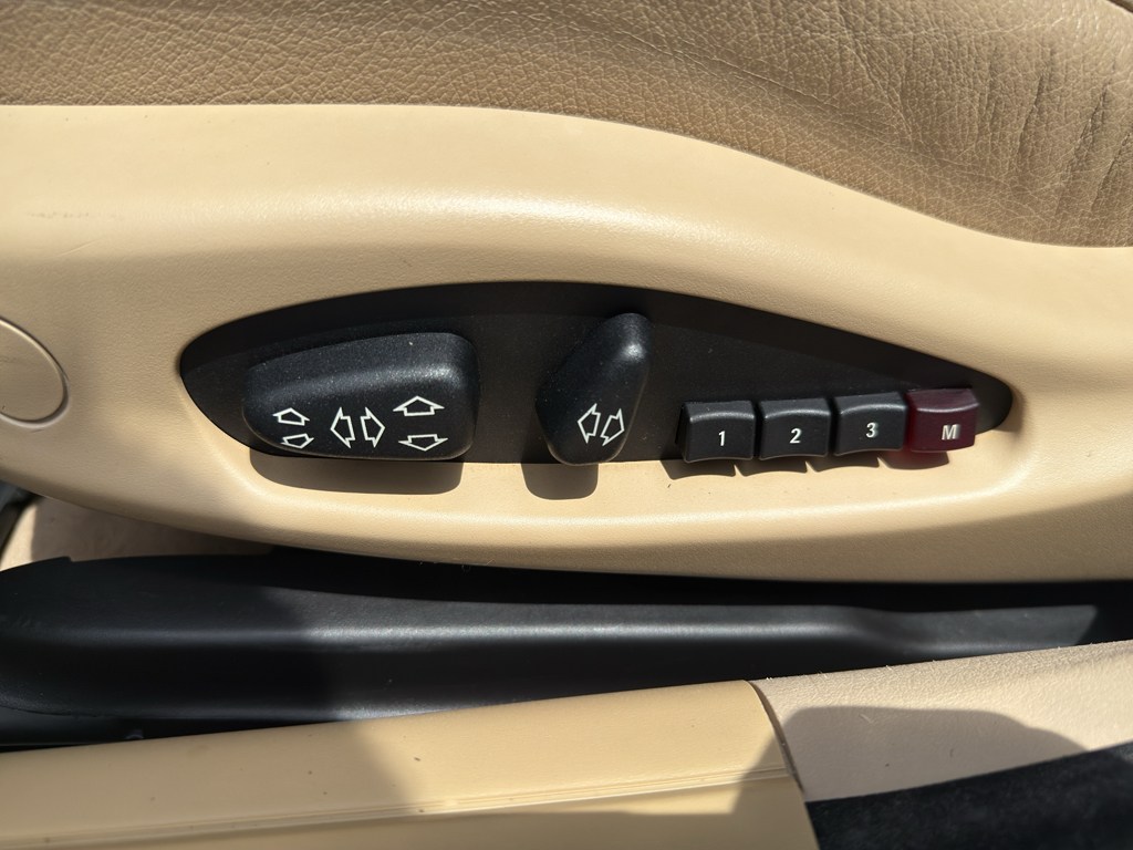 2003 BMW 3 Series 325 - Photo 11