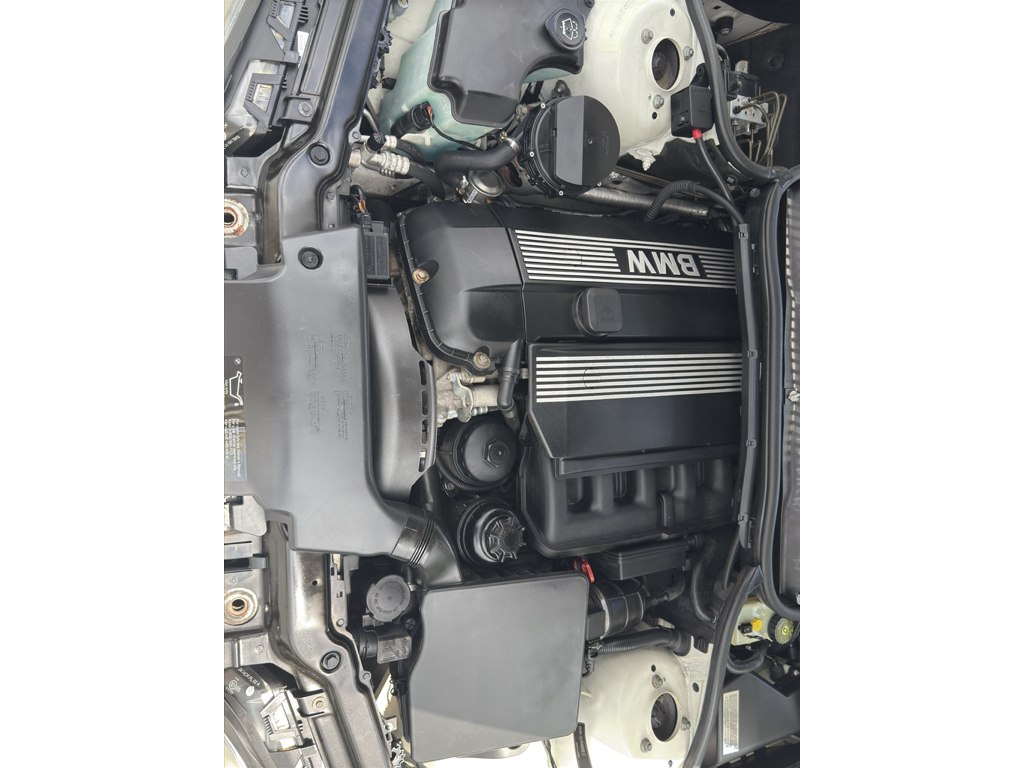 2003 BMW 3 Series 325 - Photo 29